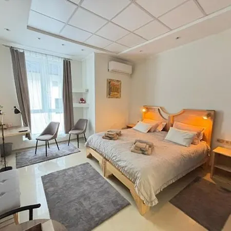 Bed & Breakfast Sobe Teatar 3
