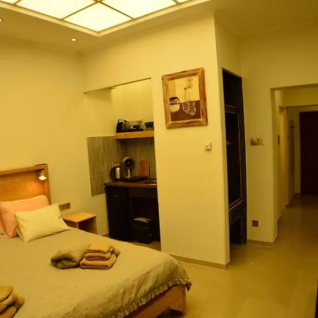 Sobe Teatar 3 Bed & Breakfast *