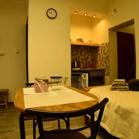 Sobe Teatar 3 Bed & Breakfast