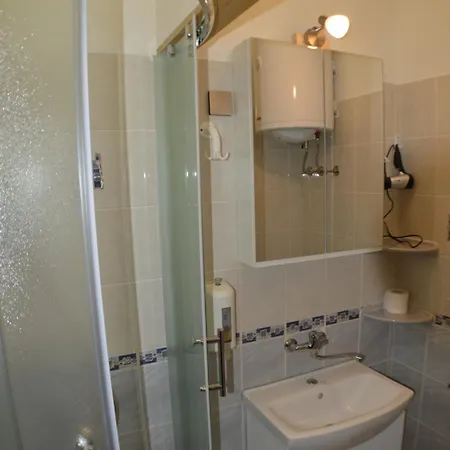Sobe Teatar 3 Bed & Breakfast Subotica