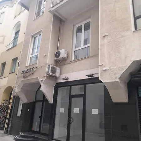 Bed & Breakfast Sobe Teatar 3 Subotica