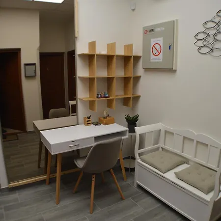 Sobe Teatar 3 Bed & Breakfast