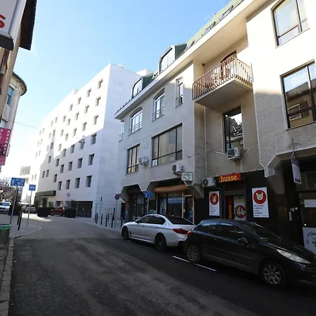 Bed & Breakfast Sobe Teatar 3 Subotica
