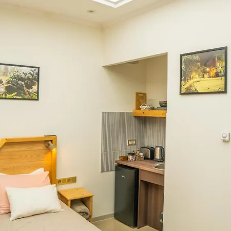 Sobe Teatar 3 * 수보티차
