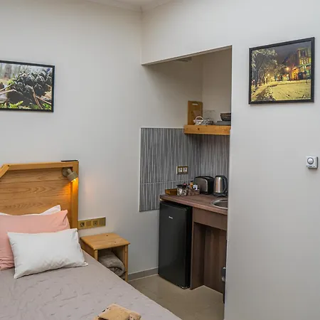 Sobe Teatar 3 * 수보티차